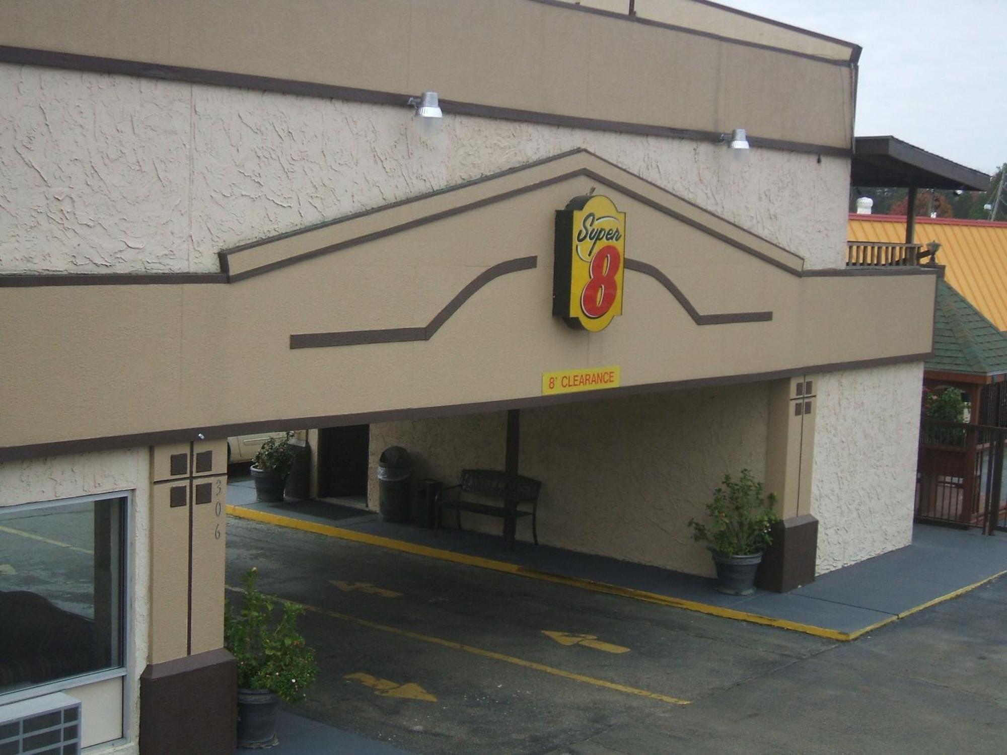 Super 8 By Wyndham Monticello Ar Motel Buitenkant foto